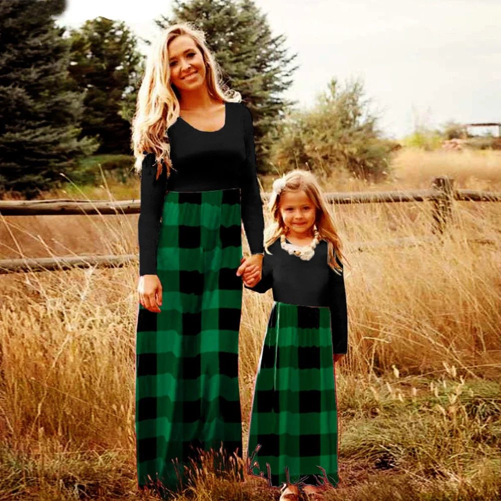 Fashion Mom and Daughter Dress Spring Summer Holiday Beach Dress Floral Patchwork Long Dress Baby Romper Mommy and Me Clothes