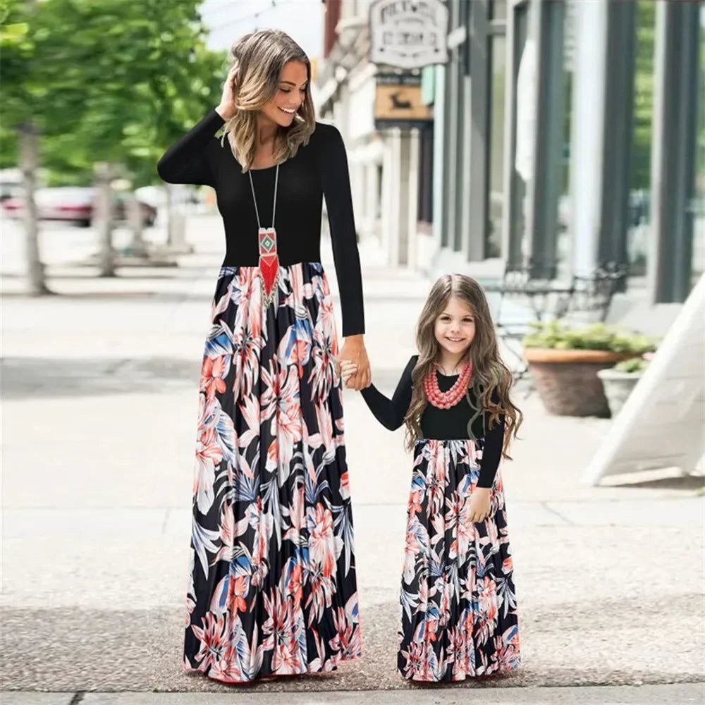 Fashion Mom and Daughter Dress Spring Summer Holiday Beach Dress Floral Patchwork Long Dress Baby Romper Mommy and Me Clothes